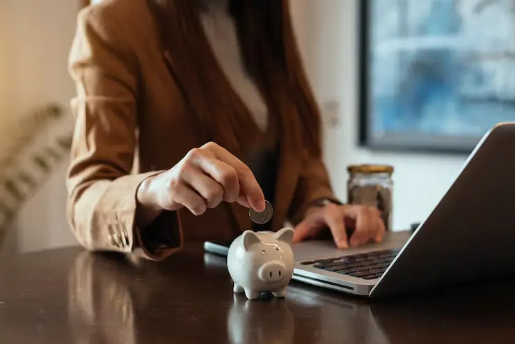 Organização financeira com crédito consolidado e apoio especializado